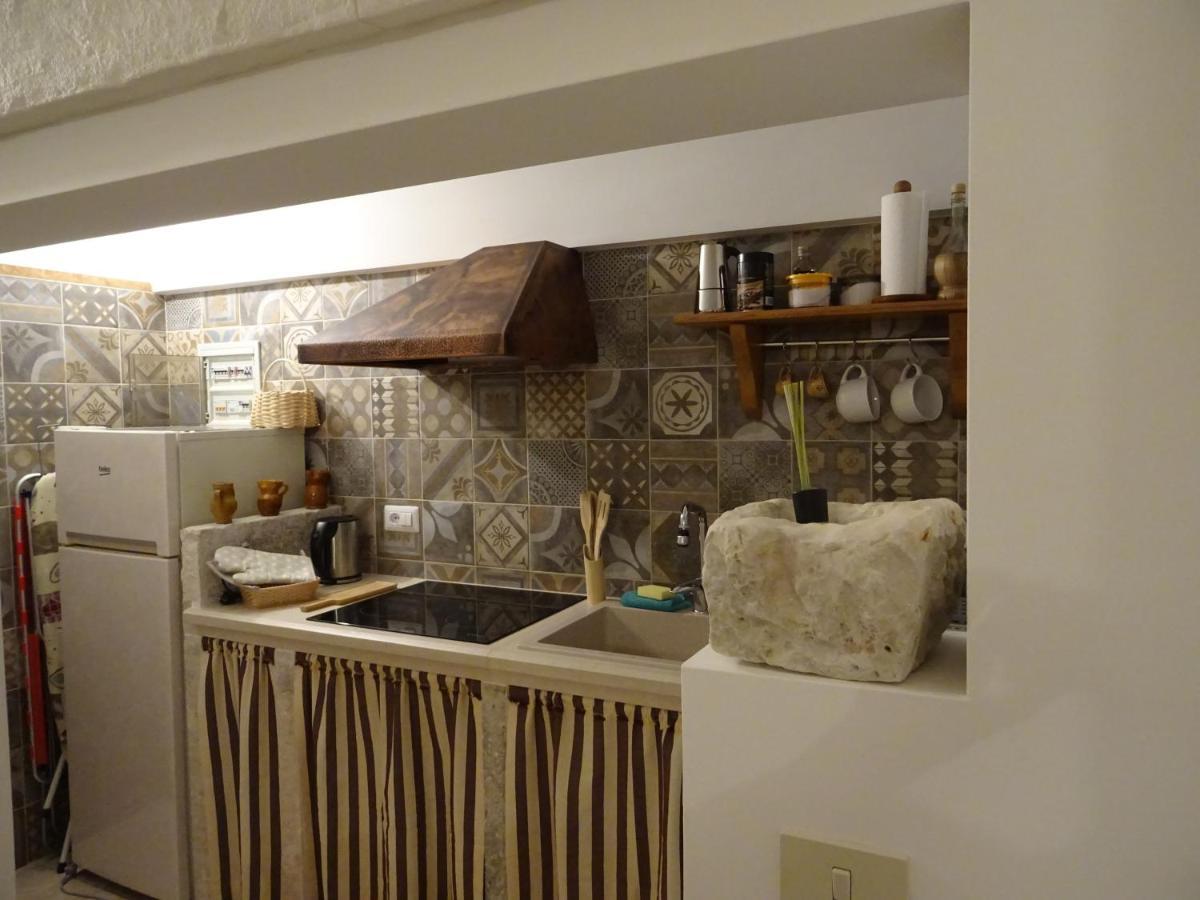 منزل الضيف لوكوروتوندو  في Trulli Di Zia Tata المظهر الخارجي الصورة